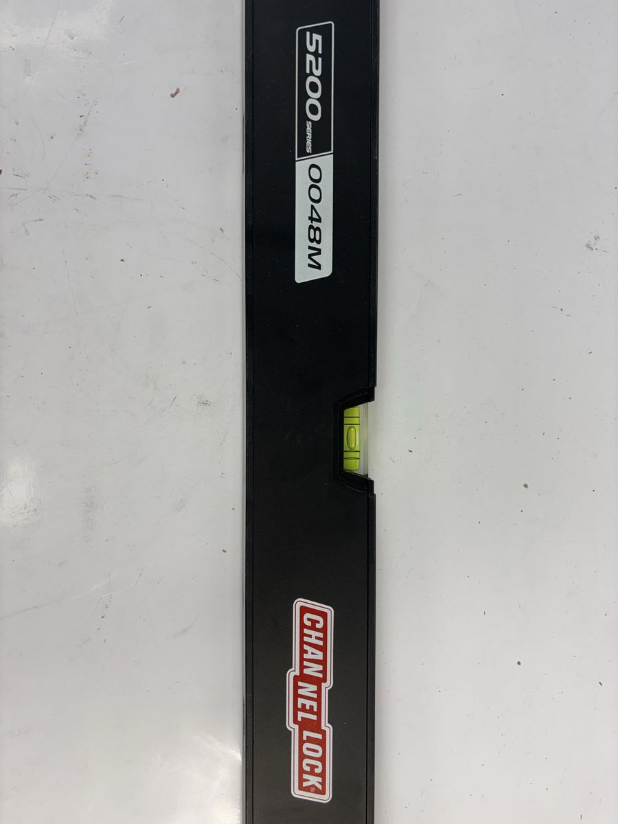 New 4 foot ChannelLock Magnetic Box Level