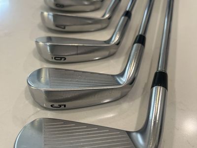Srixon ZX5 Irons (4-PW) - Upgraded Shafts & Grips