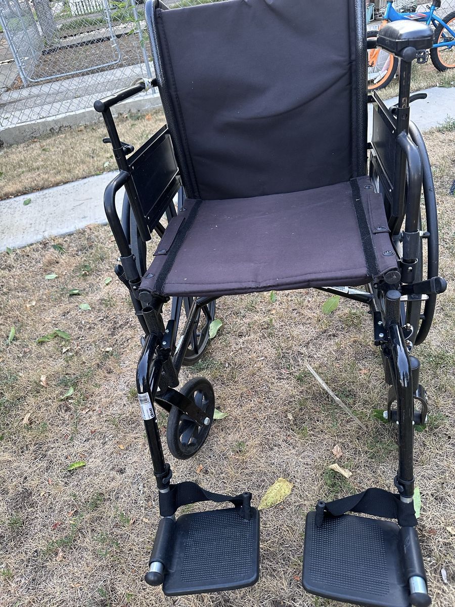 Drive wheelchair
