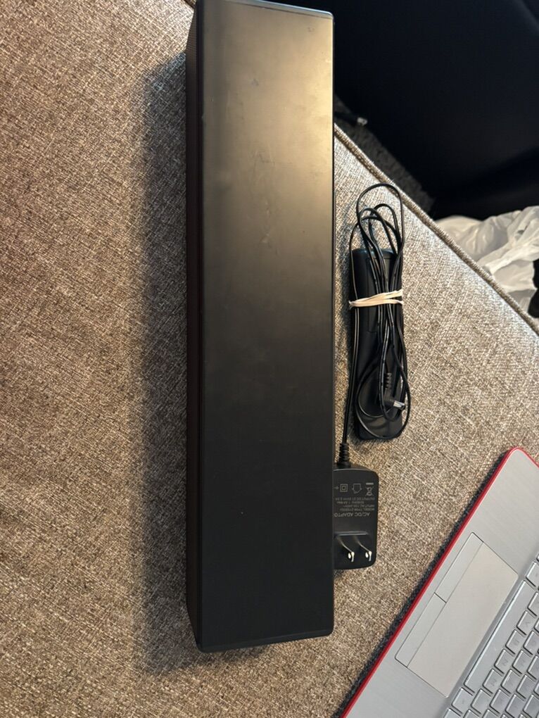 Nice, Good Working Sounbar W/remote And Cord