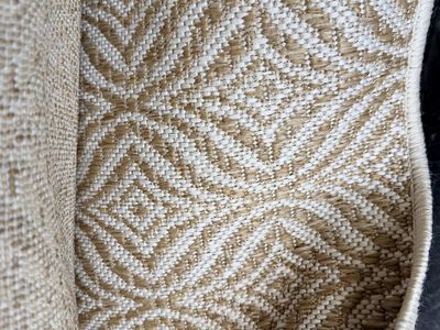 New 6x9 Geometric Diamond Pattern Indoor/Outdoor Area Rug - Beige & White Woven Floor Mat