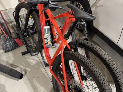 2 like new Rangefinder Deore 11-Speed 29 Mountain Bike