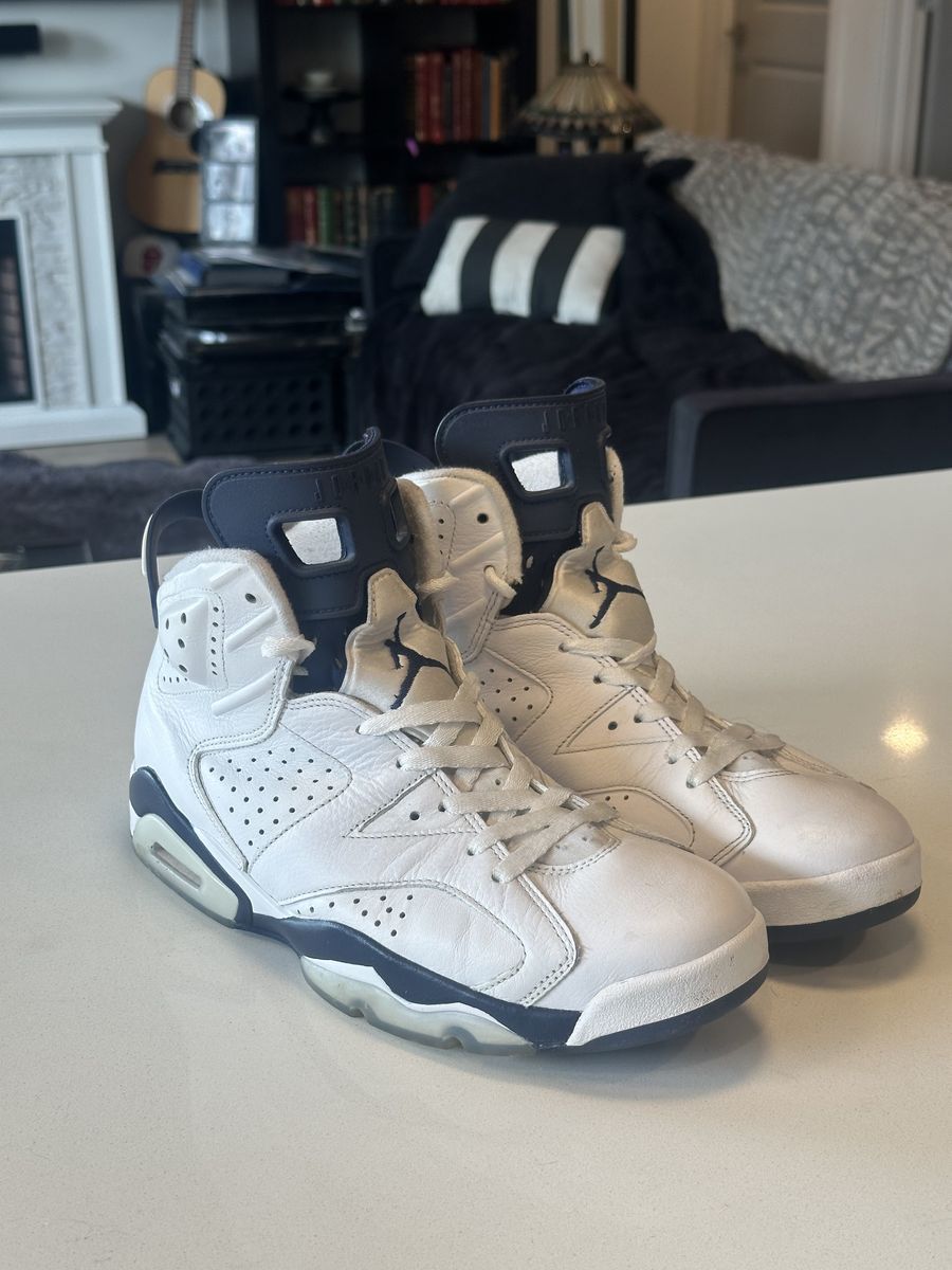 Air Jordan 6 Retro White Navy Size 10 (Clean) **$75 OBO**