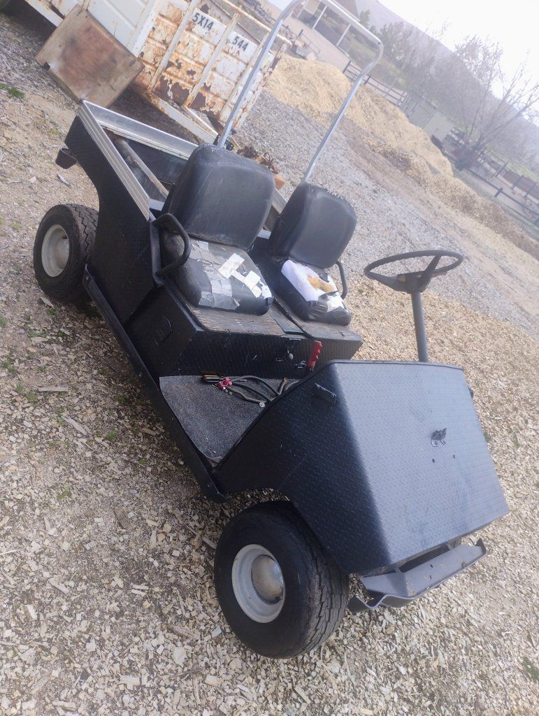 1970's Taylor Dunn Teebird Golf Cart