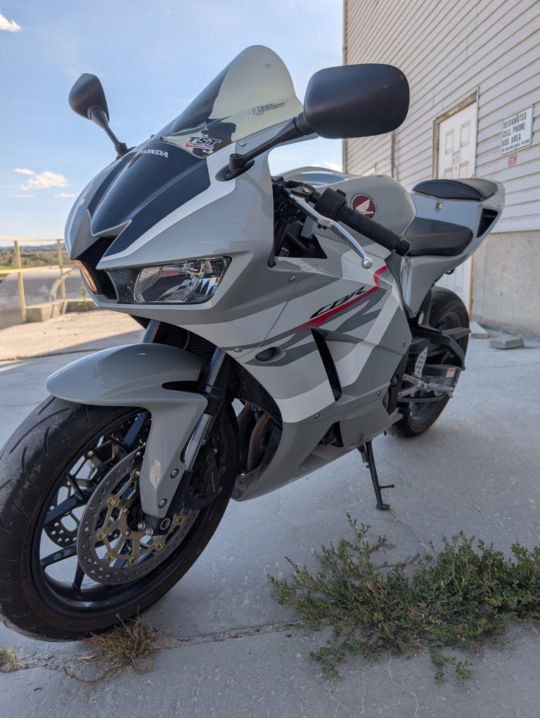 2025 Honda CBR600 RR