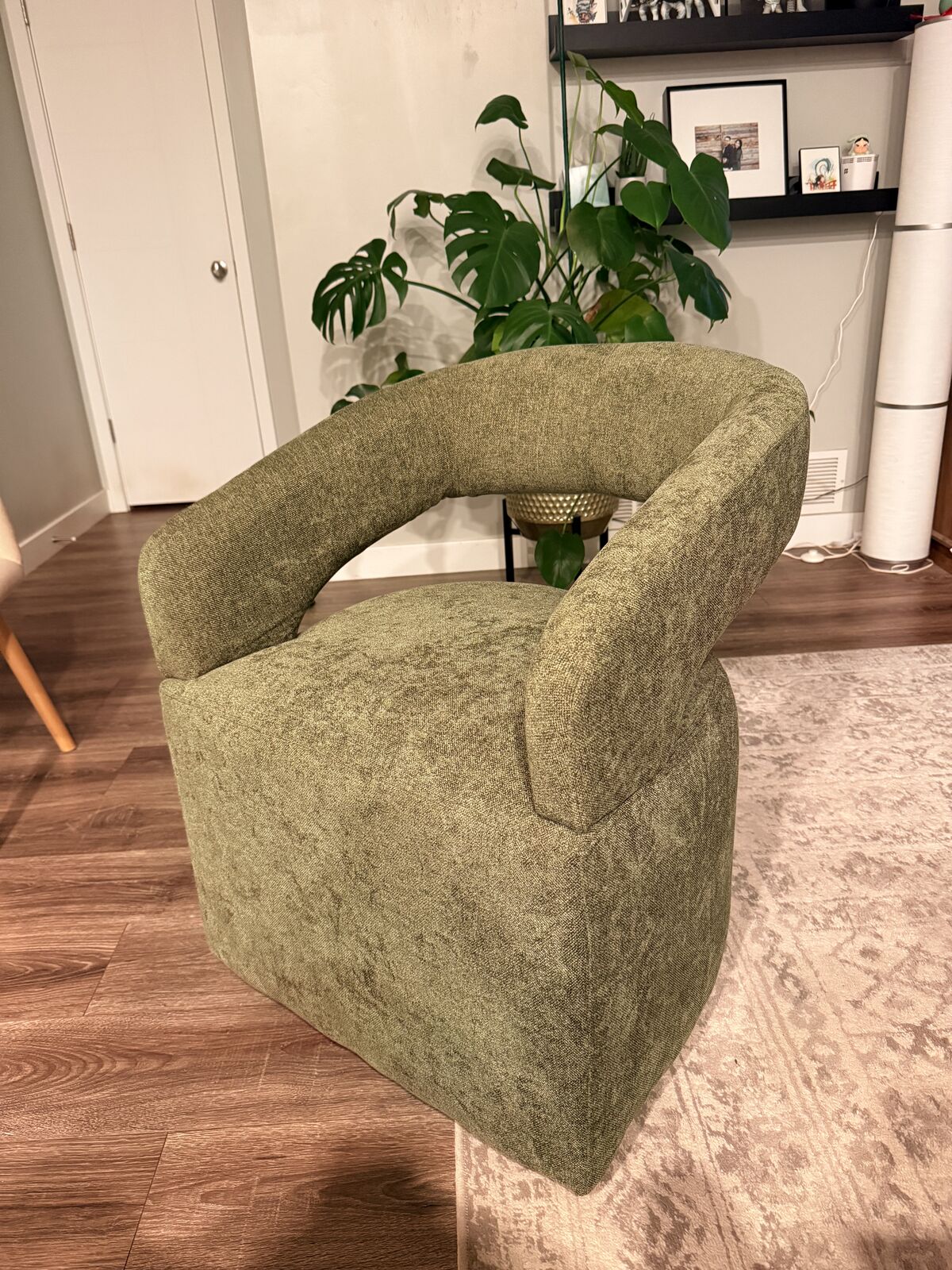 Upholstered Modern Barrel Side Armchair with Rollers