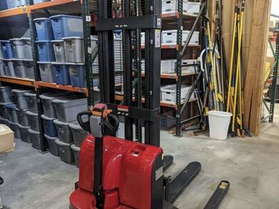 Electric Walkie Stacker Forklift