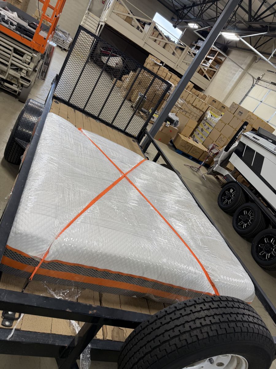 King Size Memory Foam Mattress with Cooling Layers and Washable Cooling Cover