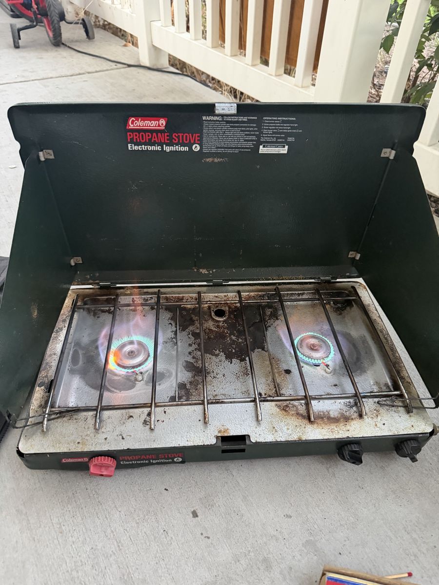 Coleman Propane Stove Electronic Ignition with Carrying Case