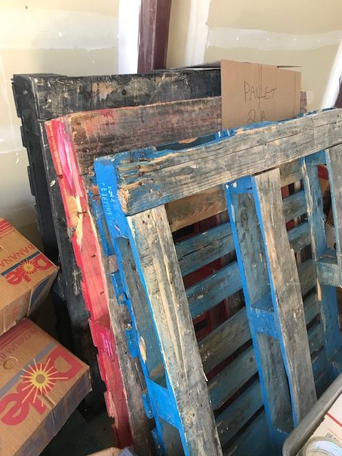Pallets qty 8 in great condition heavy duty