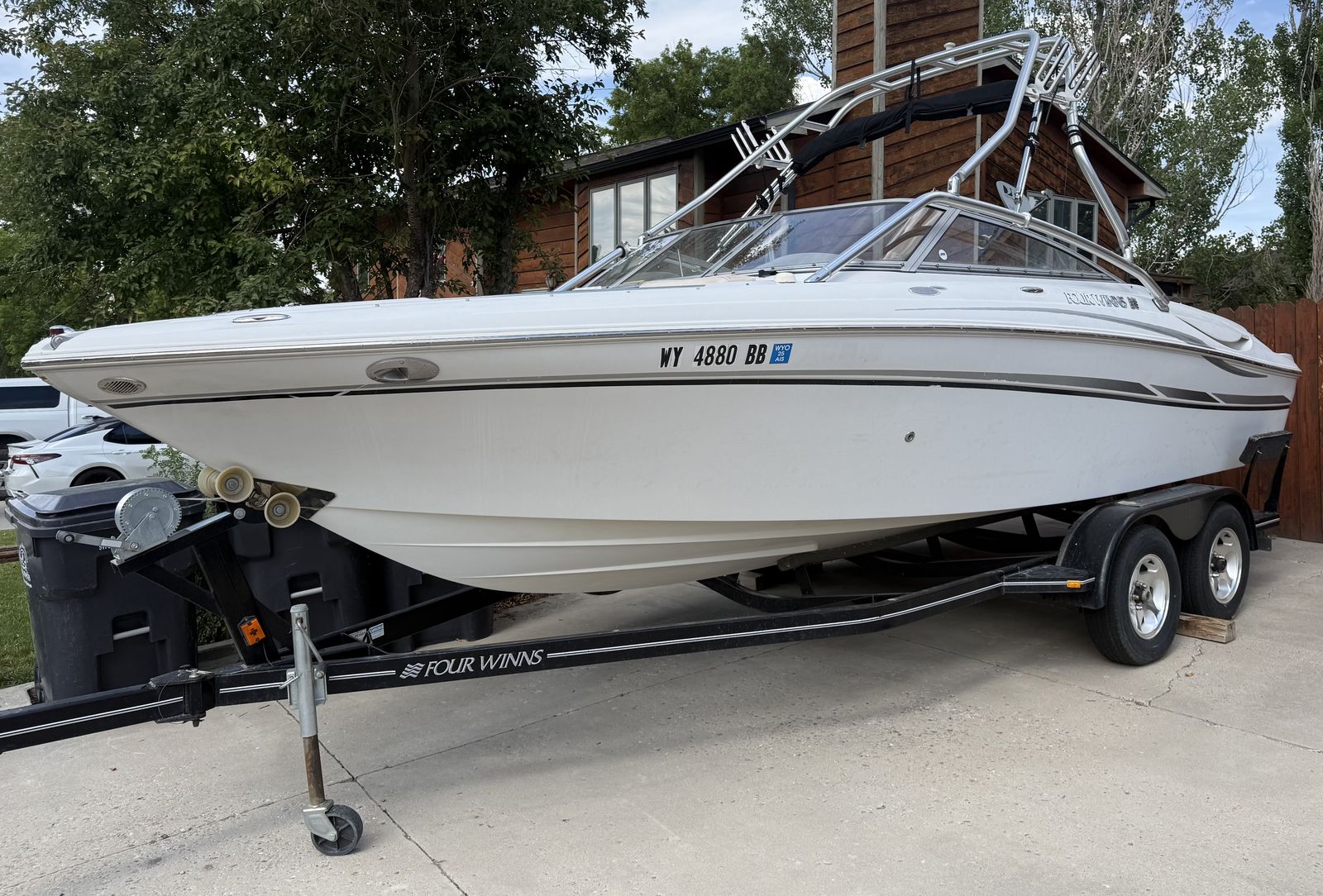 2004 Four Winns Horizon 2200 Open Bow