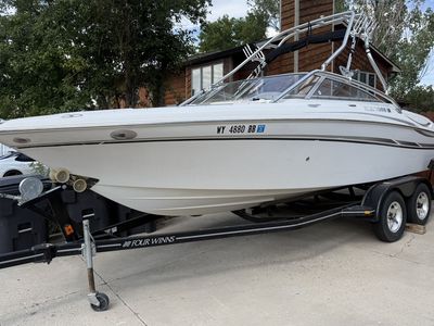 2004 Four Winns Horizon 2200 Open Bow