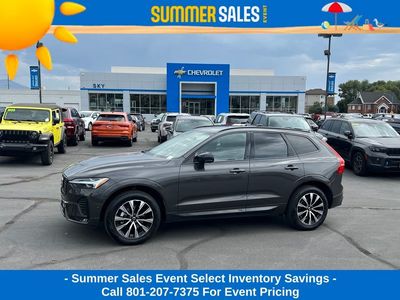 2025 Volvo XC60 B5 Plus Dark Theme