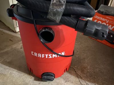 Craft Craftsman Shop Vacuum Red and Black Wet/Dry
