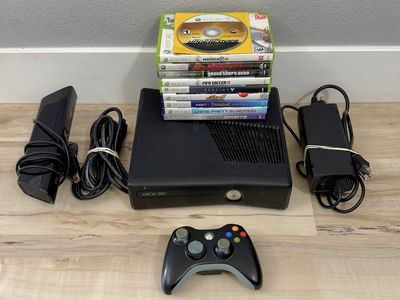 Xbox 360 S 9-Games Bundle