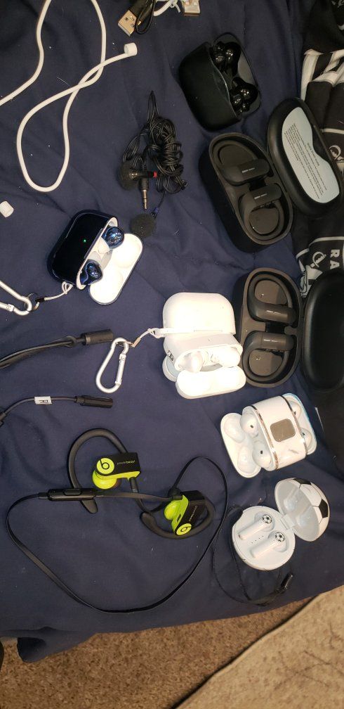 Bluetooth Earbuds