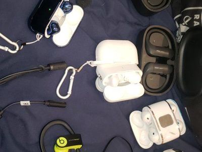 Bluetooth Earbuds