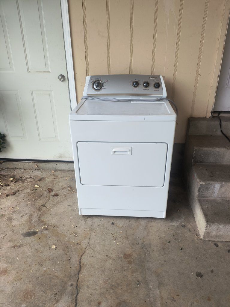Whirlpool White Electric Dryer