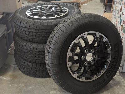 NEW Toyota Tundra OEM 18" Wheels + Michelin LTX Trail 265/70 R18