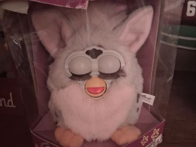 Vintage Tiger Electronics Furby Interactive Electronic Toy.