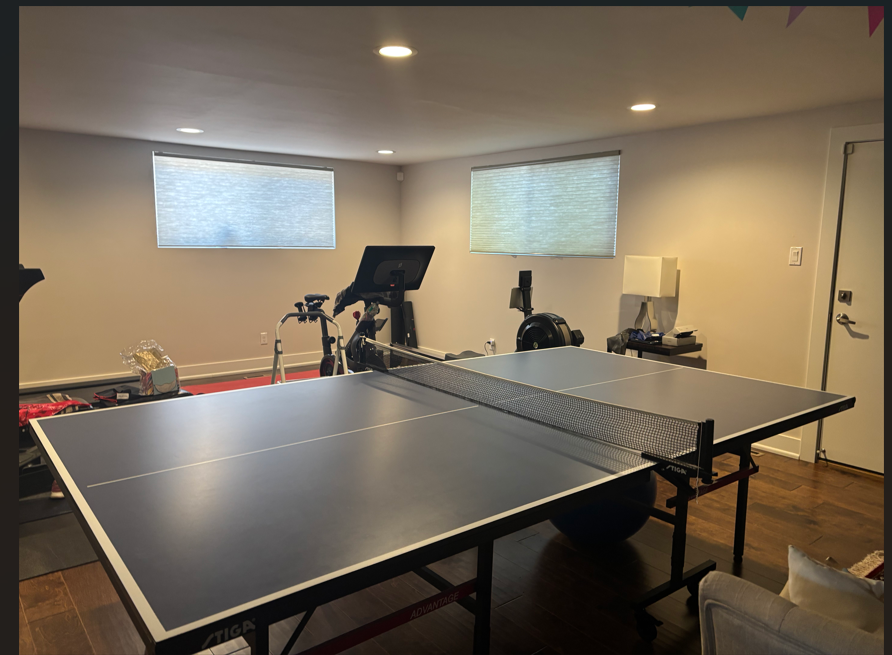 STIGA Advantage Indoor Table Tennis Table with Net and 6 Paddles