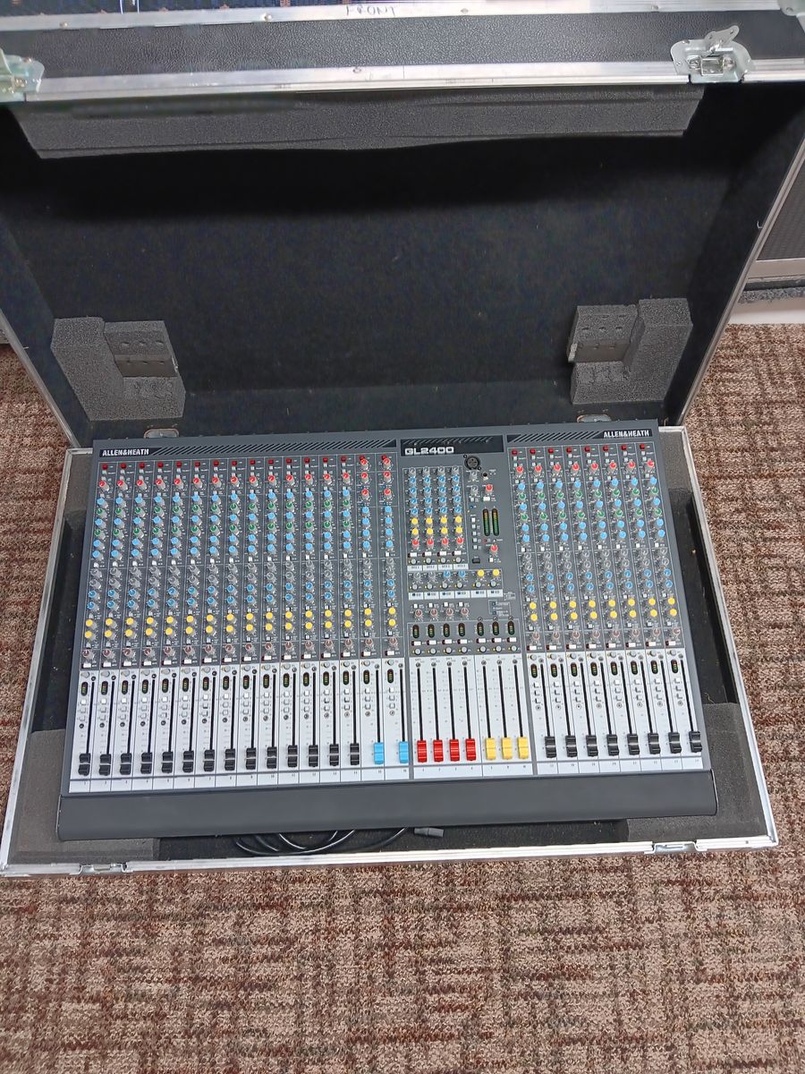 Allen & Heath GL 2400 mixer