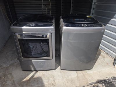 Like new Kenmore Elite Washer and Dryer