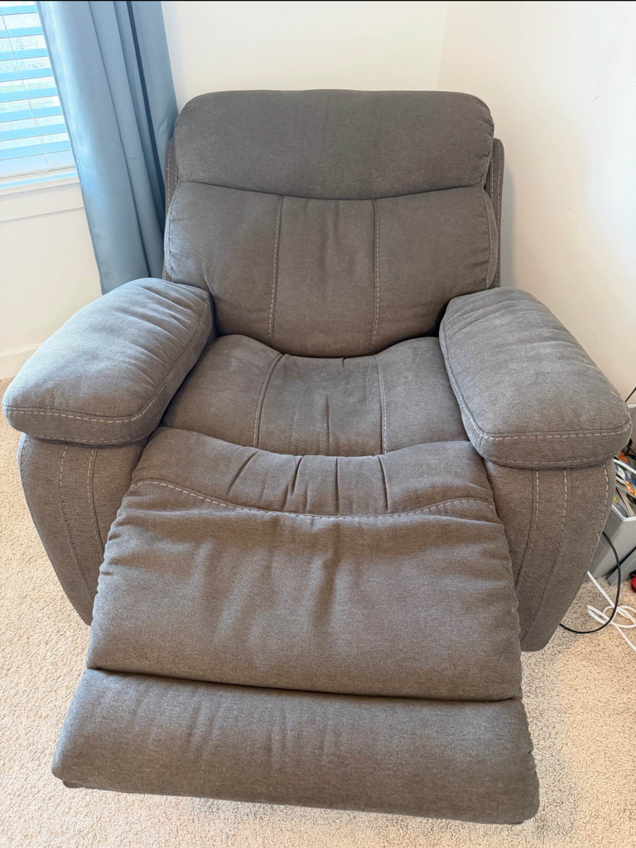 Recliner chair