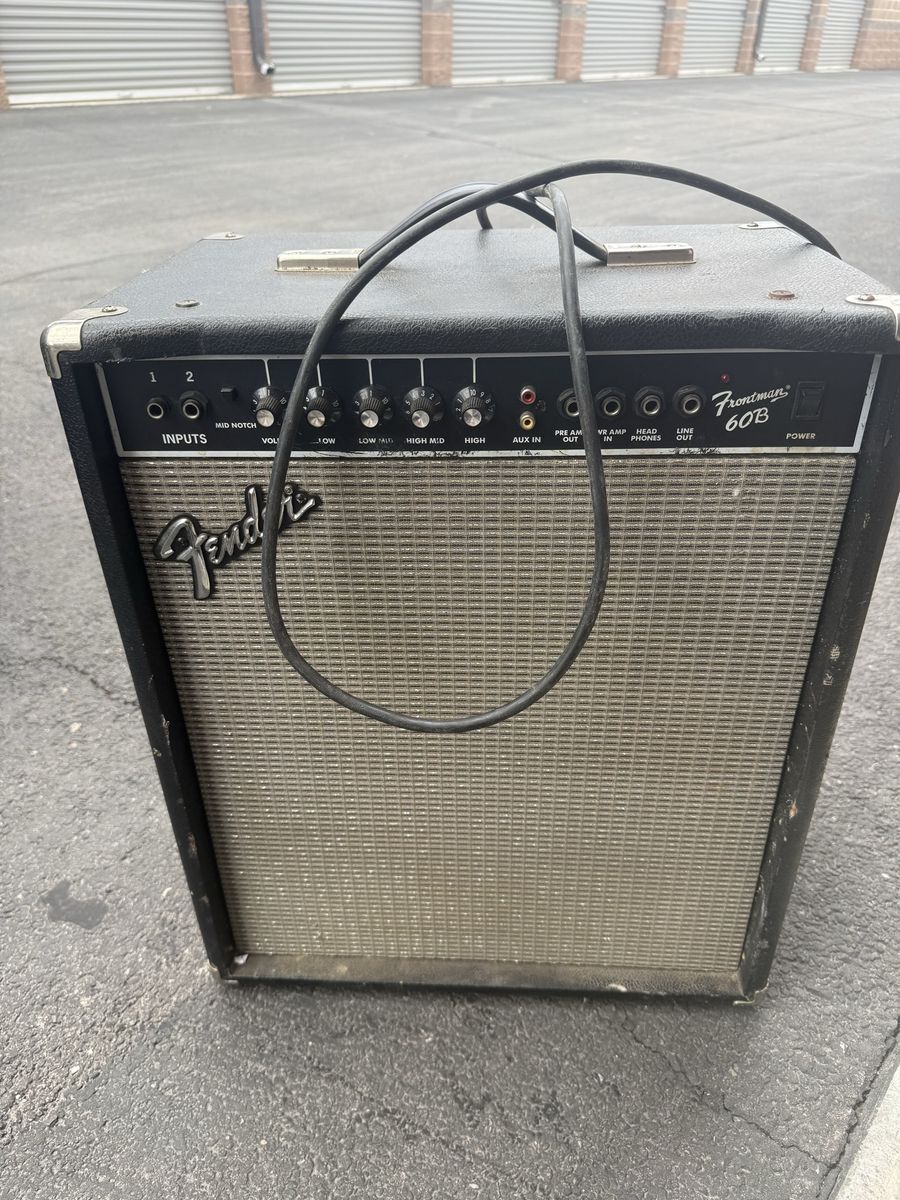 Fender frontman 60B Guitar amp
