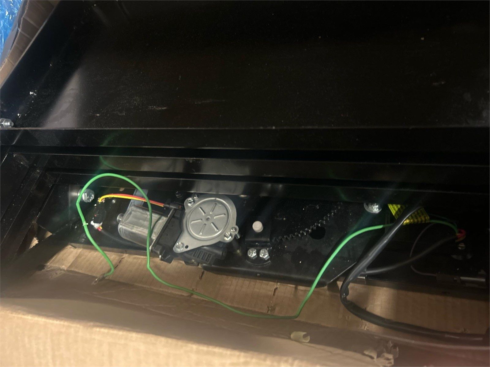 Main image 3