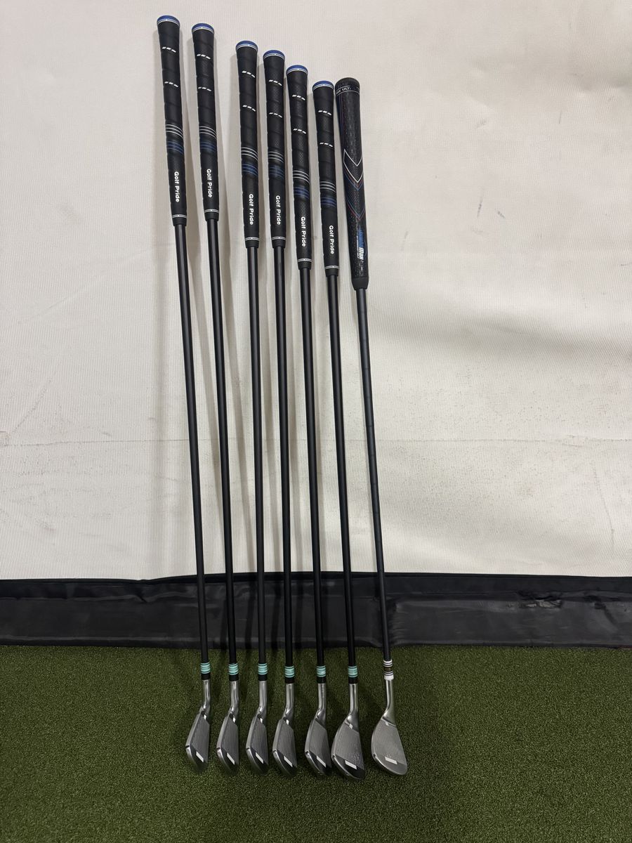 Srixon zxi7 like new .5 short c tapper 130 extra stiff 4-aw