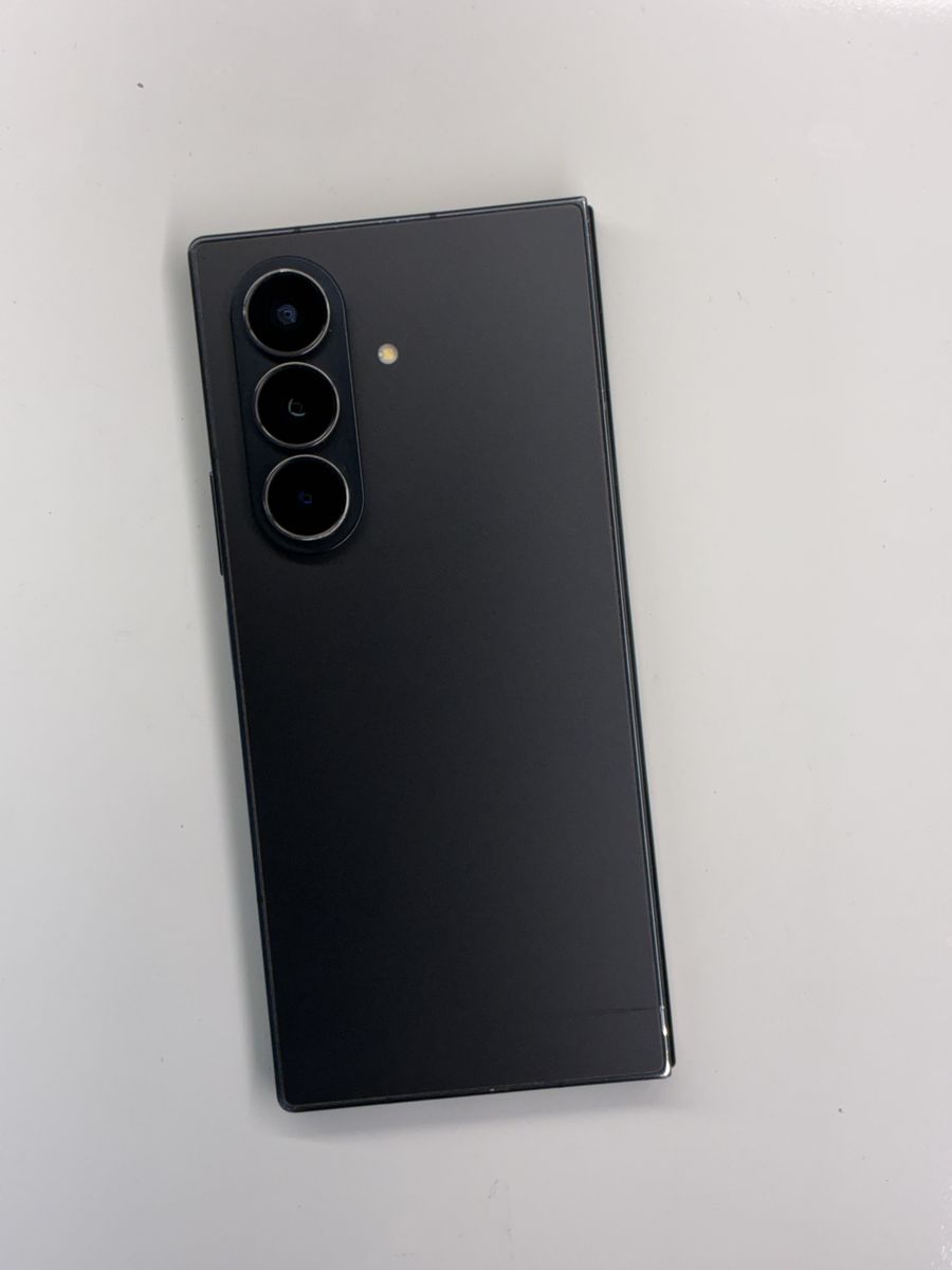 Main image 2