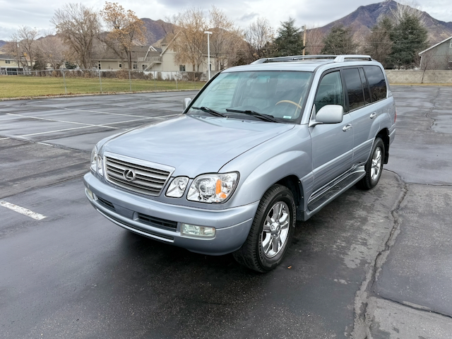 2004 Lexus LX Base