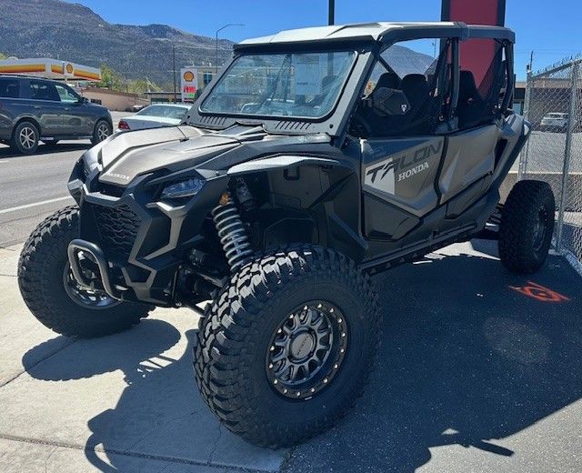 2026 Honda Talon R4 Live Valve