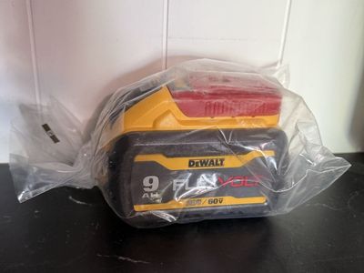 New Dewalt Flexvolt 9ah Battery