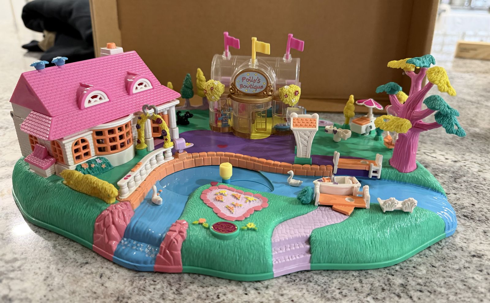 Vintage Polly Pocket Magical Movin Pollyville 1996