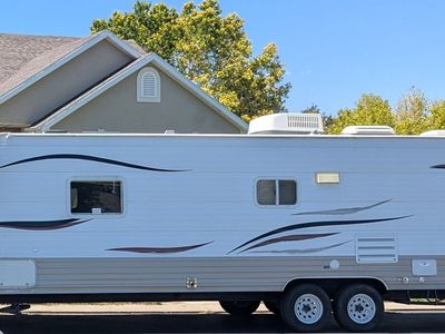 2008 Skyline Nomad M-266 28ft Sleeps 9