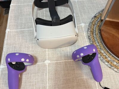 oculus quest 2 128gb (price negotiable)