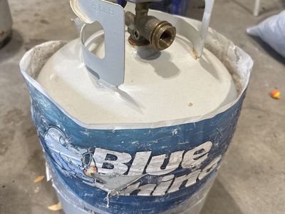 Blue Rhino 15lb (6.8kg) Propane Tank - Used, Ready for Exchange/Refill