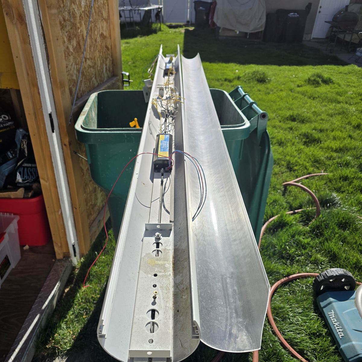 4 light fixture. Heavy duty