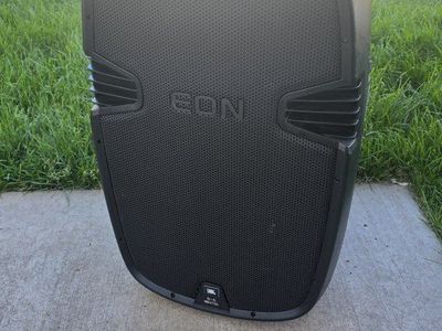 JBL EON 515XT 15" Powered Speaker