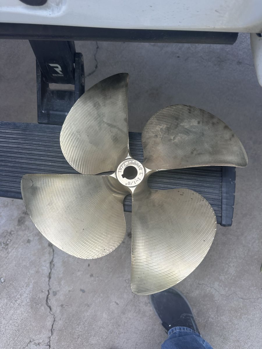 Boat prop