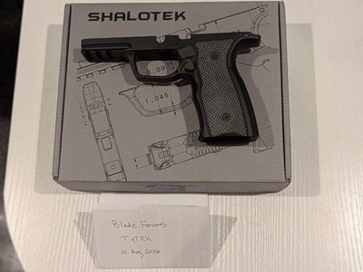ShaloTek XLR-17 FLEX Sig P365 Aluminum Pistol Grip (No Safety) + Maskas Precision Mag Release