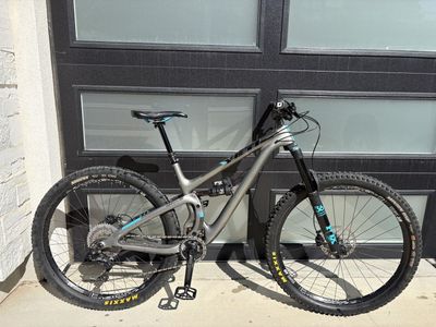 Yeti SB5.5 TURQ (Medium) – Shimano XT/XTR, Fox Factory Kashima Suspension