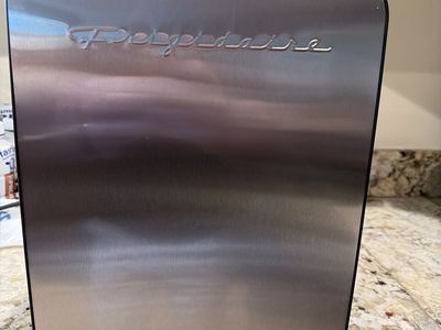 Frigidaire mini retro fridge