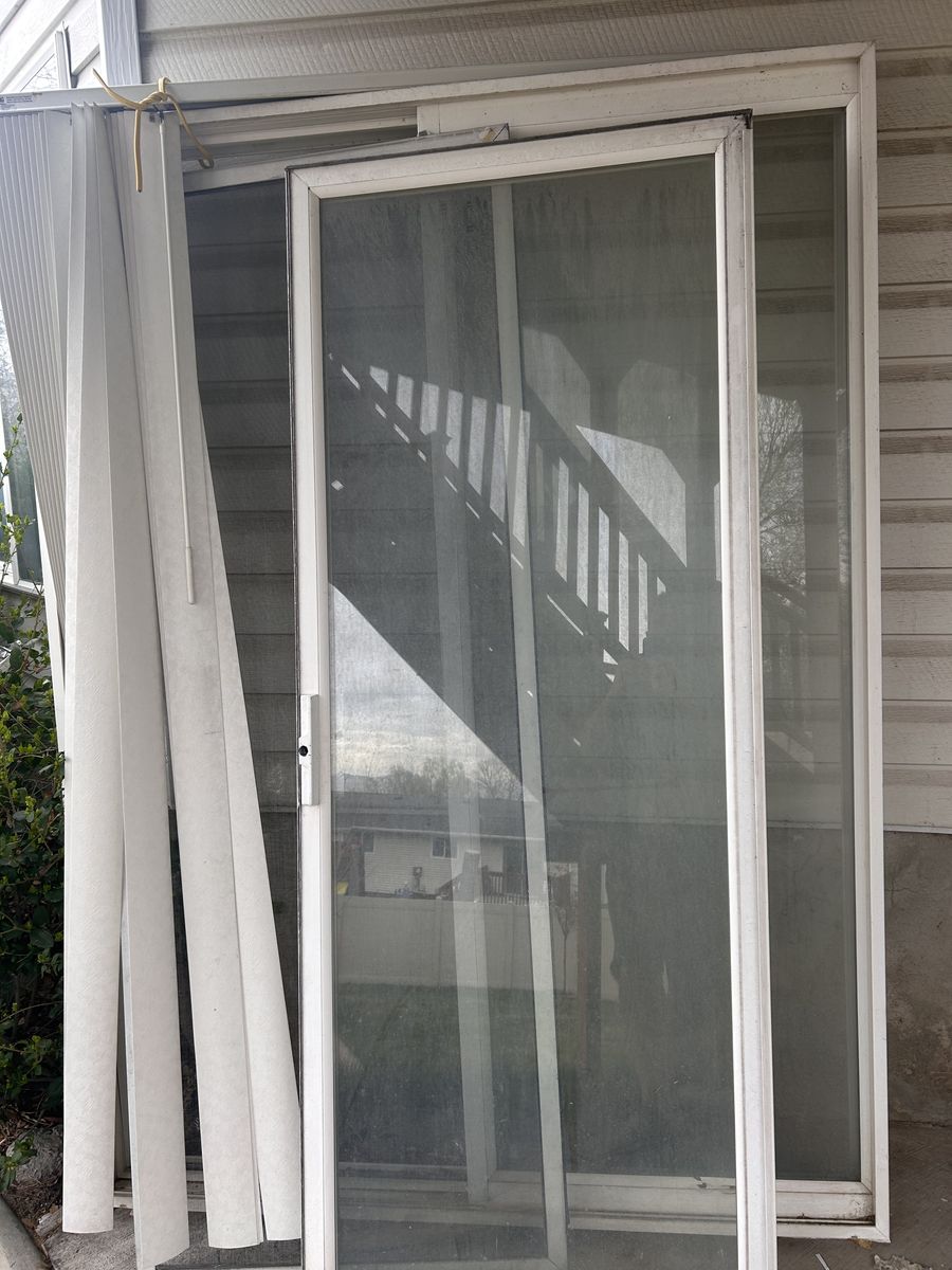 Sliding Glass Patio Door (60” x 80”) w/ Blinds