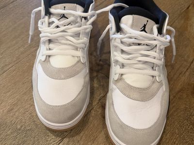 Air Jordan 4 RM