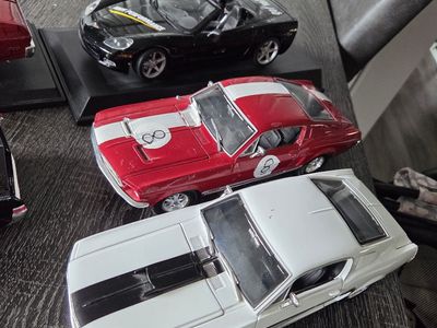 Die-cast cars 5 for 60
