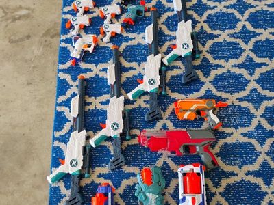 16 Nerf Blasters & Darts - Various Models, Pre-Owned Condition