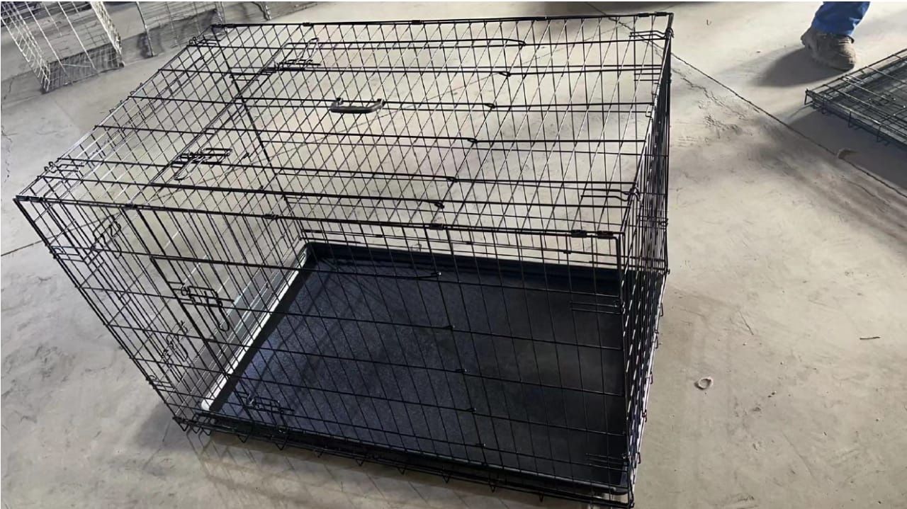 Large 42” dog crate